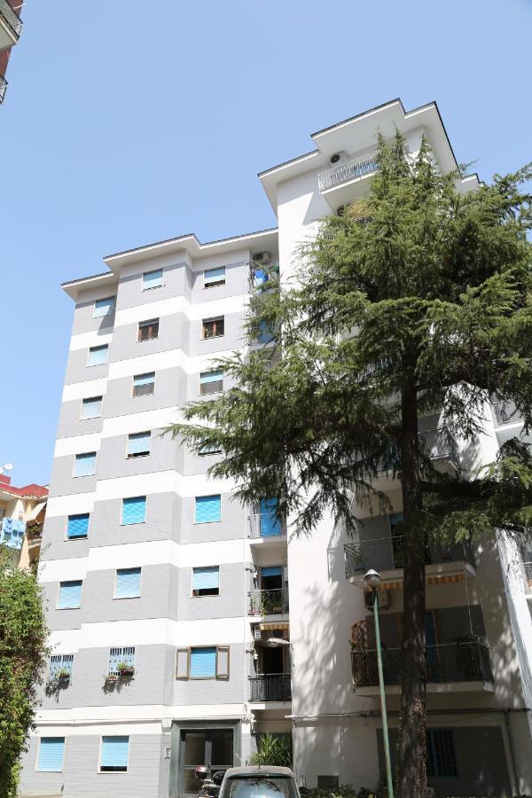 Stanza In Appartamento 那不勒斯 外观 照片